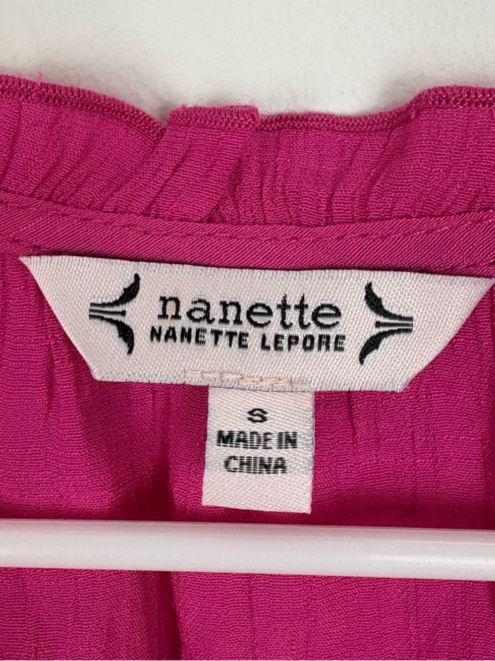 Nanette Lepore Fuchsia Ruffle Sleeve Blouse Size Small preppy summer in EUC - Picture 2 of 6